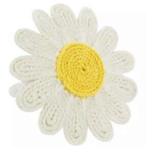 Hobby Lobby Brand Daisy Napkin Ring Set of 6 New w tags 3.5in x 3.5in